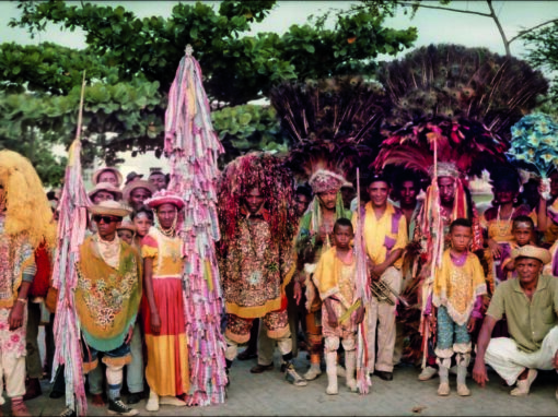 O maracatu através do tempo O maracatu através do tempo