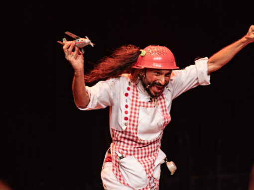 Sertão do Pajeú recebe a alegria do teatro de rua Sertão do Pajeú recebe a alegria do teatro de rua