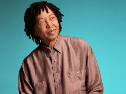 Djavan comemora 50 anos de carreira